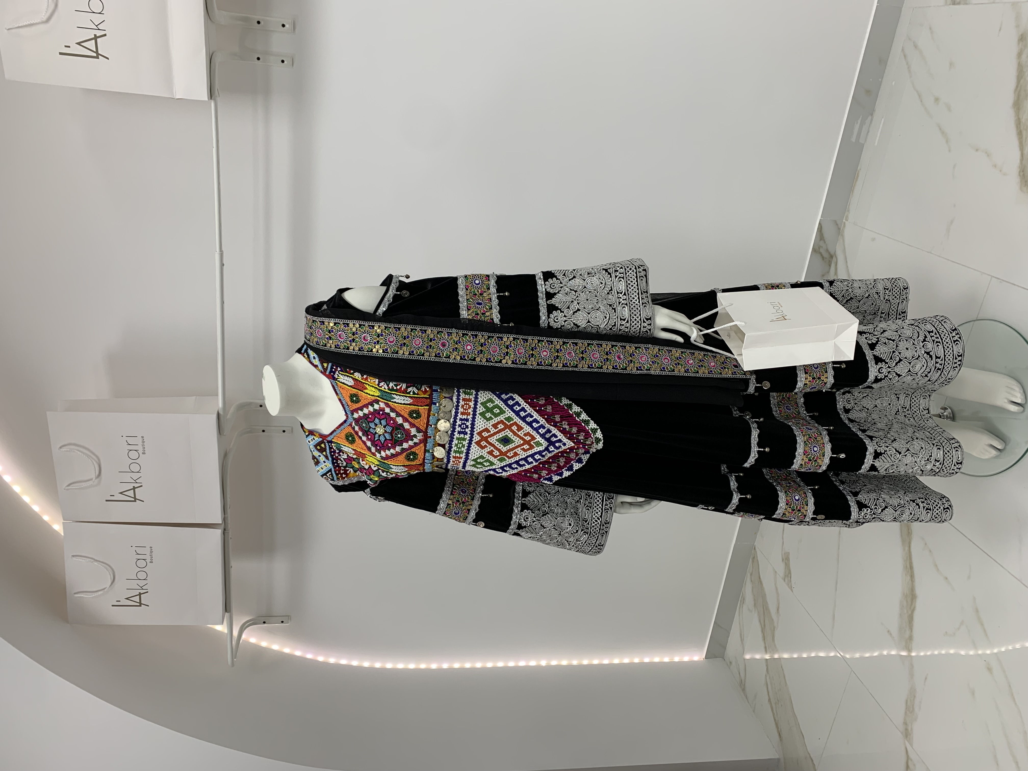 Traditionele Afghaanse jurk - zijkant